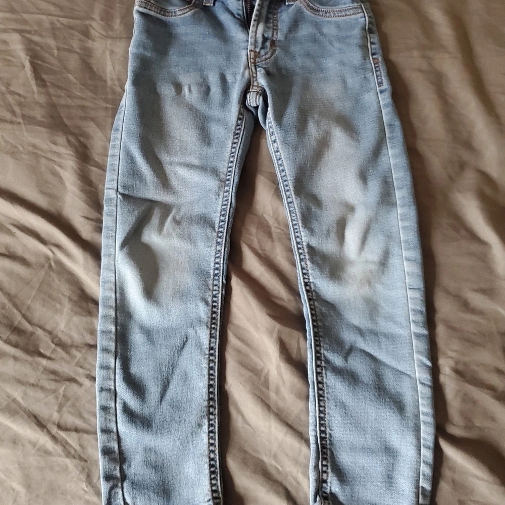 2 Pairs Hudson Designer Jeans Girls Size 6 Distressed Sky Blue and Navy Blue